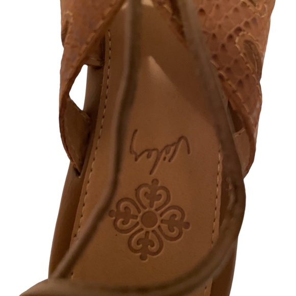 Women Velez Genuine Leather Sandals Women’s 6.5/37 Strappy Gladiator Textured Charms